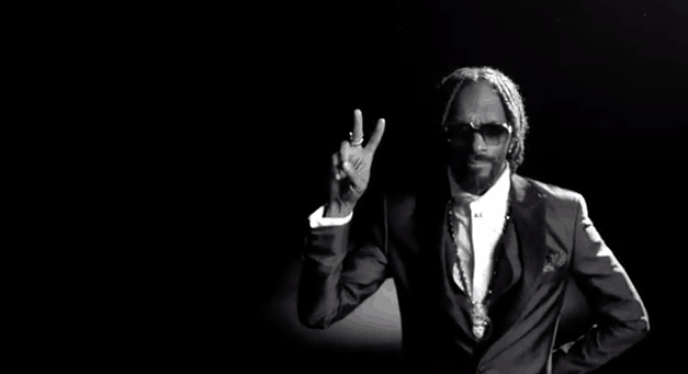 Snoop Lion feat Drake, Cori B – No Guns Allowed (videoclip)