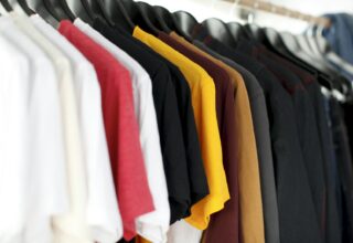 Îngrijirea Pieselor Vestimentare: Cum Prelungești Viața Hainelor de Calitate cu Pasiune și Atenție